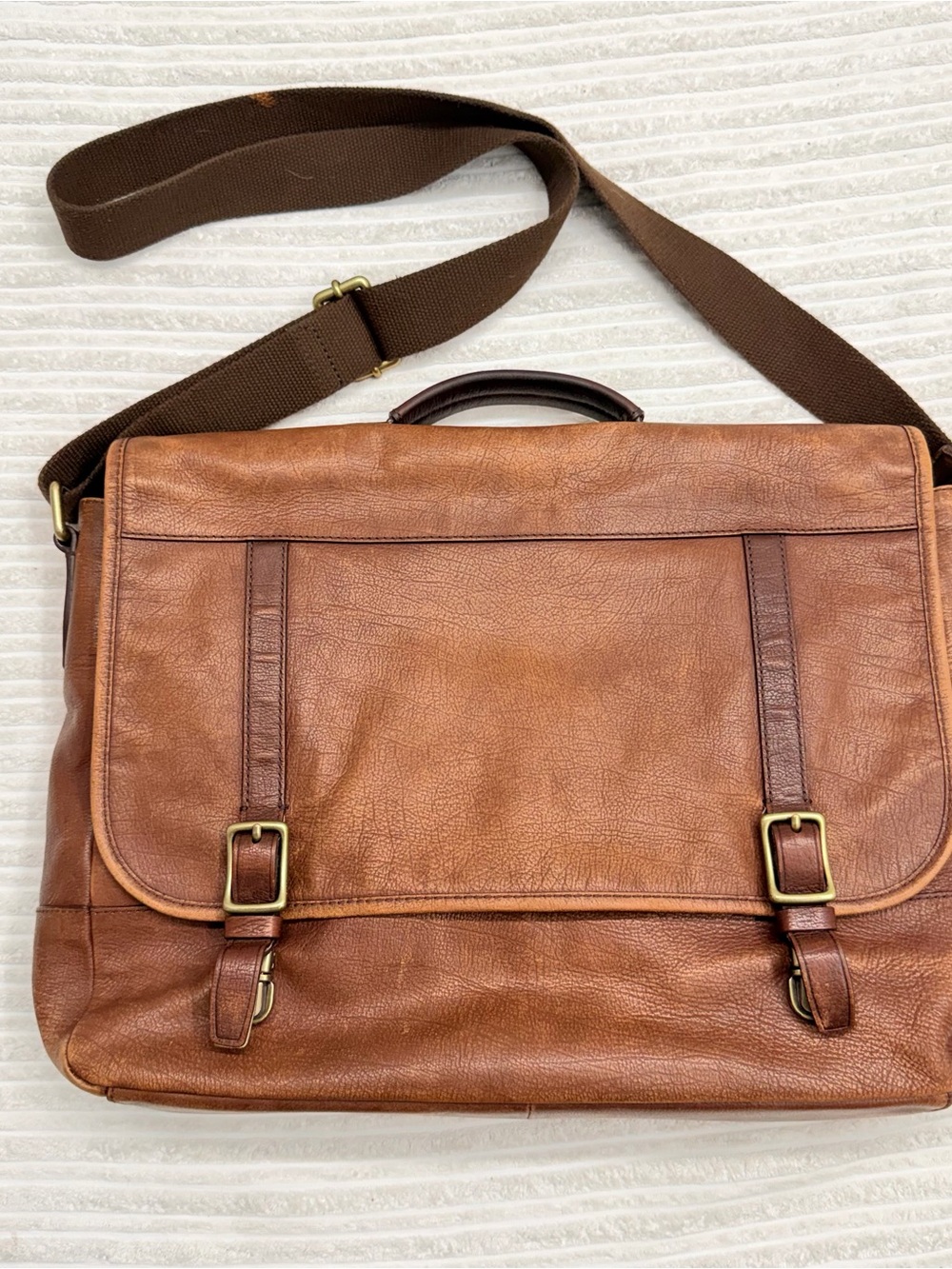 Fossil classic Brown Leather Messenger Briefcase Laptop Bag